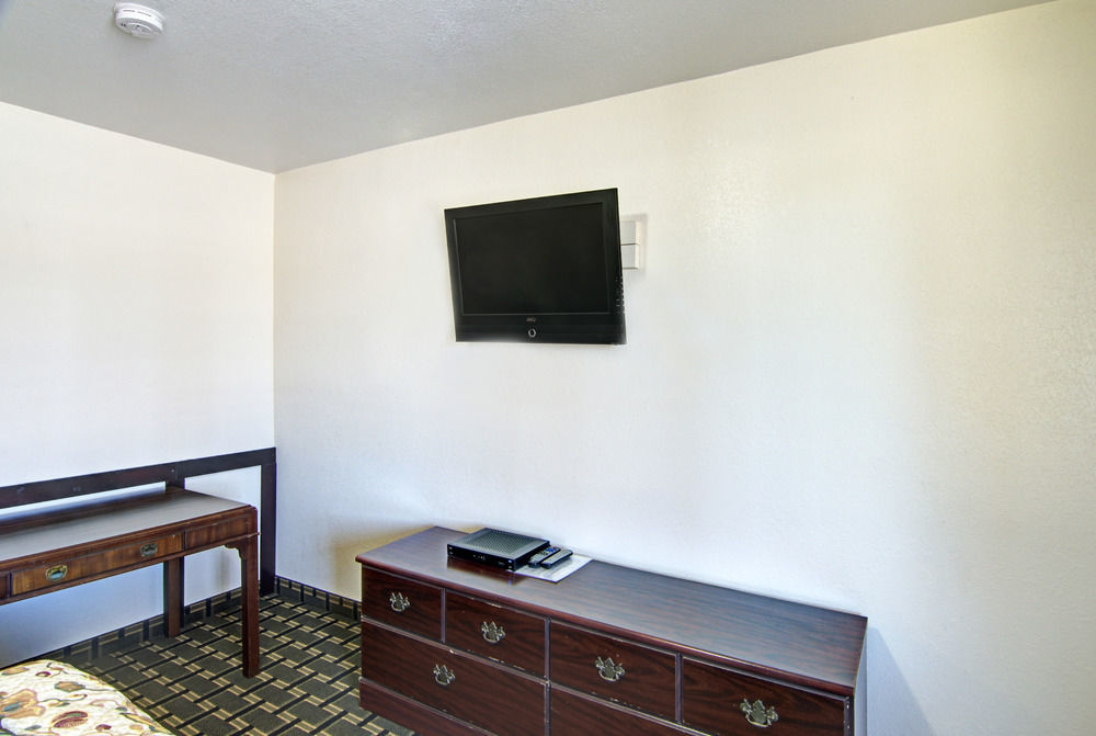 Route 66 Motel Shamrock